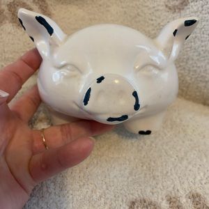 Country Chic Pig Decor